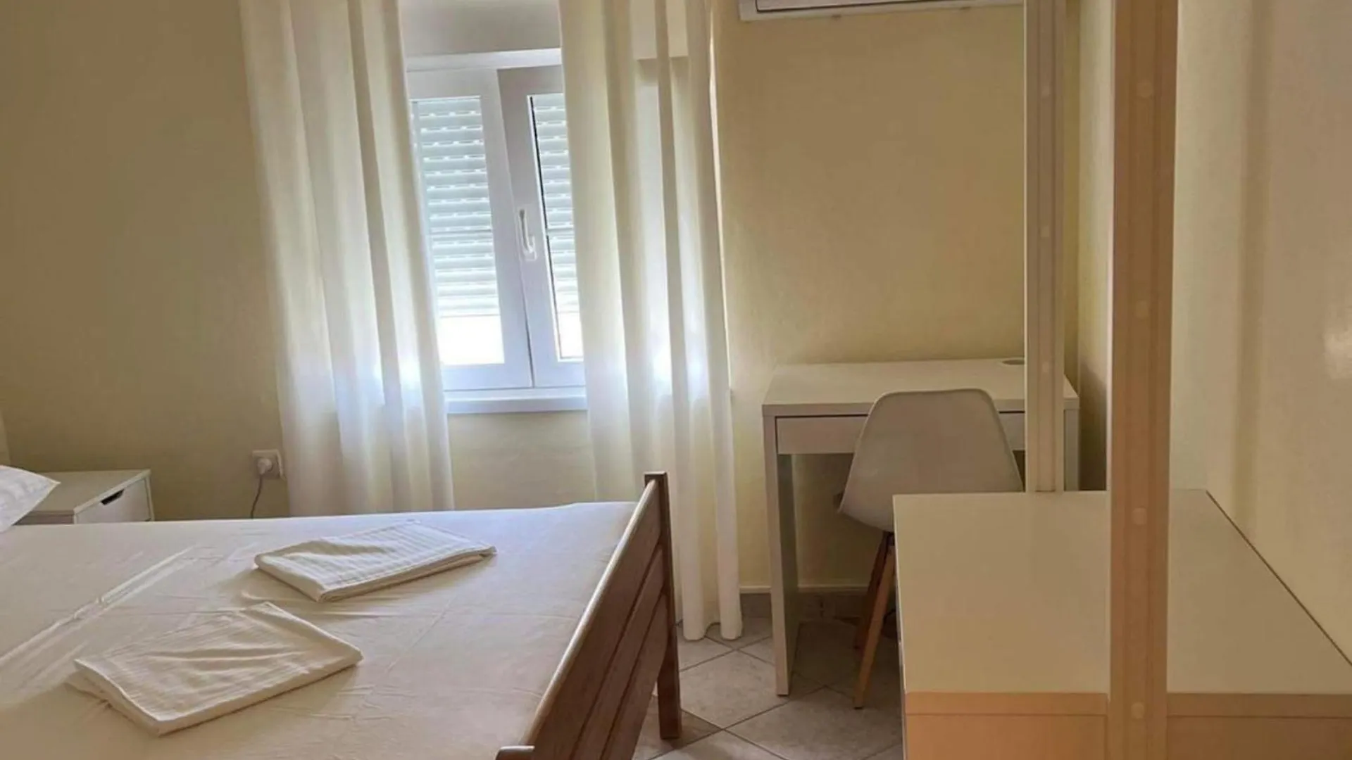 Vir Beachfront Family Friendly Apartments