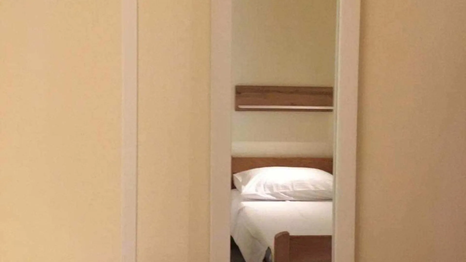 Vir Beachfront Family Friendly Apartments クロアチア