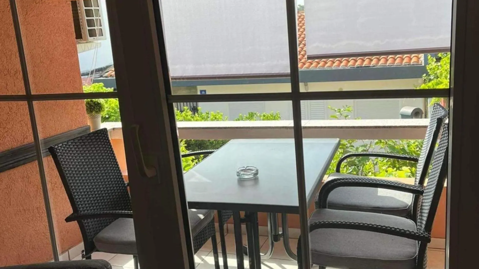 Vir Beachfront Family Friendly Apartments