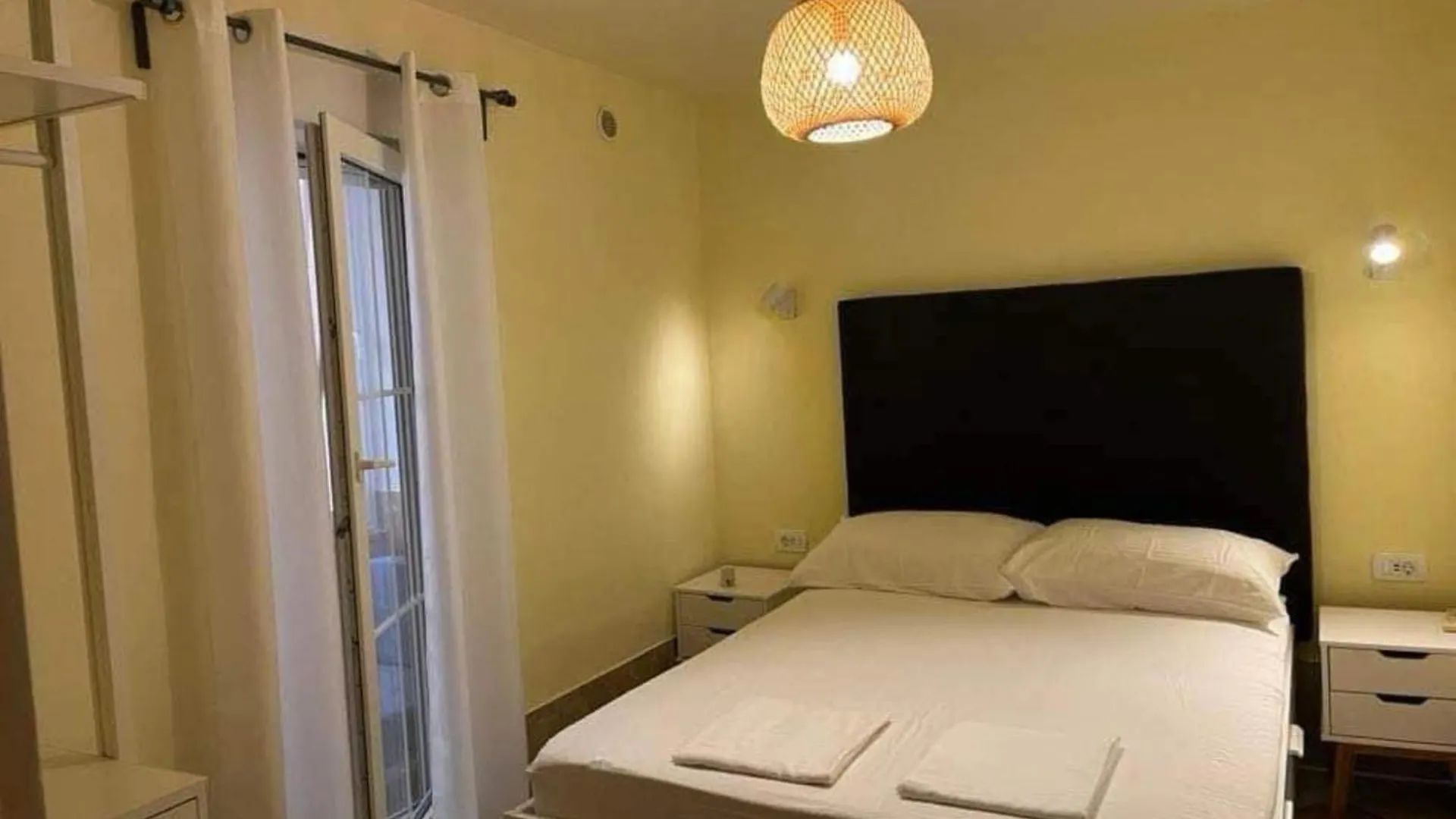 Vir Beachfront Family Friendly Apartments クロアチア