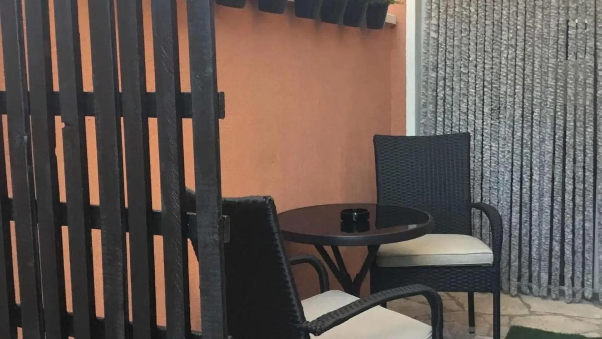 Vir Beachfront Family Friendly Apartments